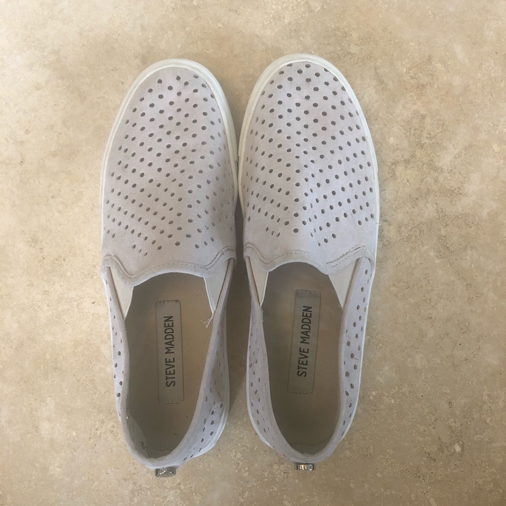 Steve Madden Slip on Sneakers (Owen)